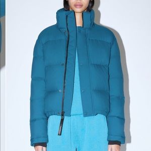 The Super Puff™️ Shorty - Teal Agate